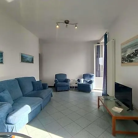 Mistral House 4* ليفانتو